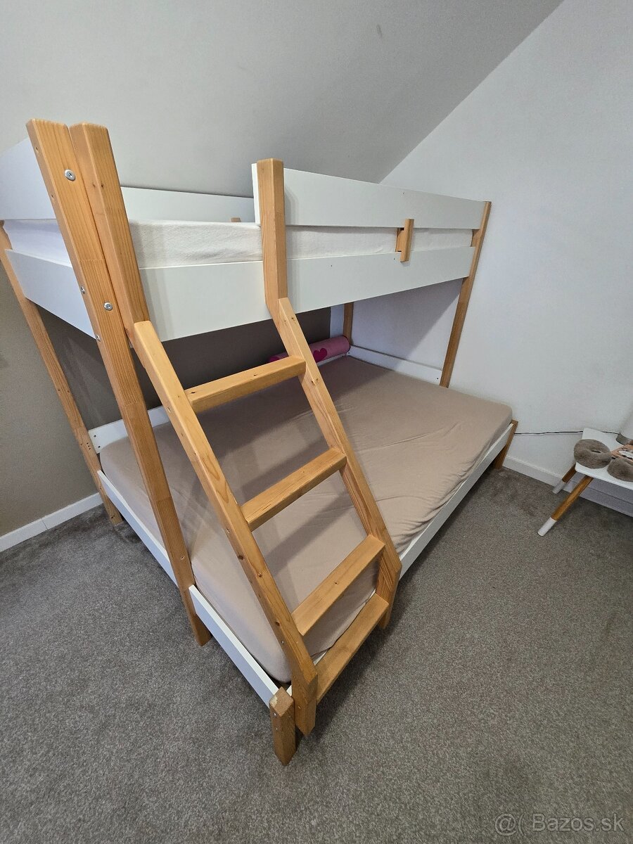Poschodová posteľ