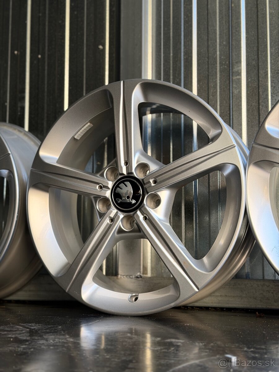 #30 Elektróny originál Škoda r17