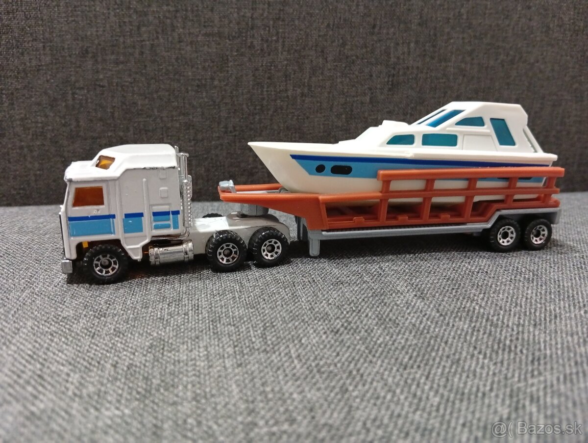 Matchbox Convoy CY14, Kenworth Boat Transporter