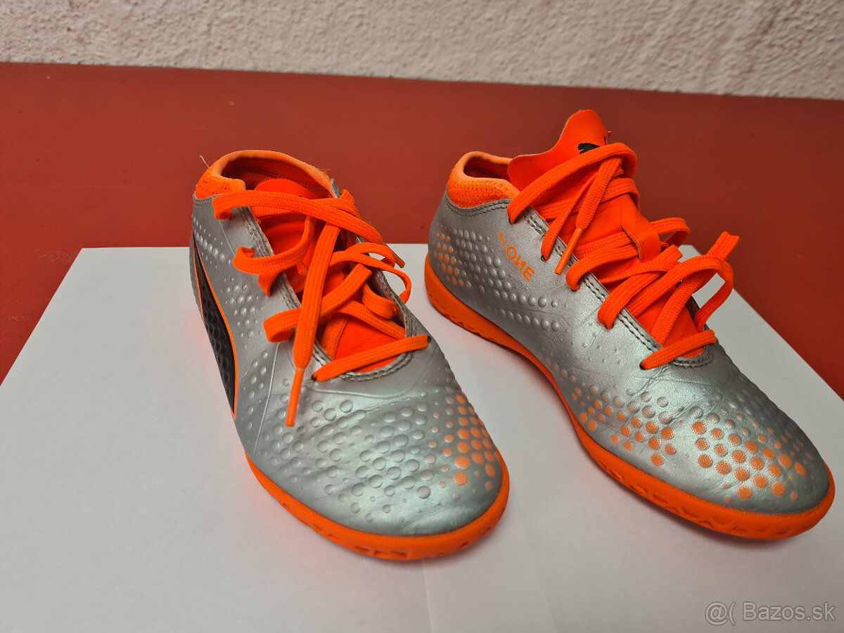 Halovky PUMA veľ. 33