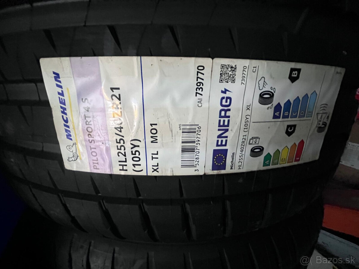 255/40R 21 Michlin Pilot sport 4 S - cena za 2 ks 300 eur