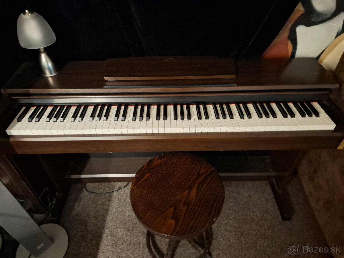 Elektrické piano - klavír