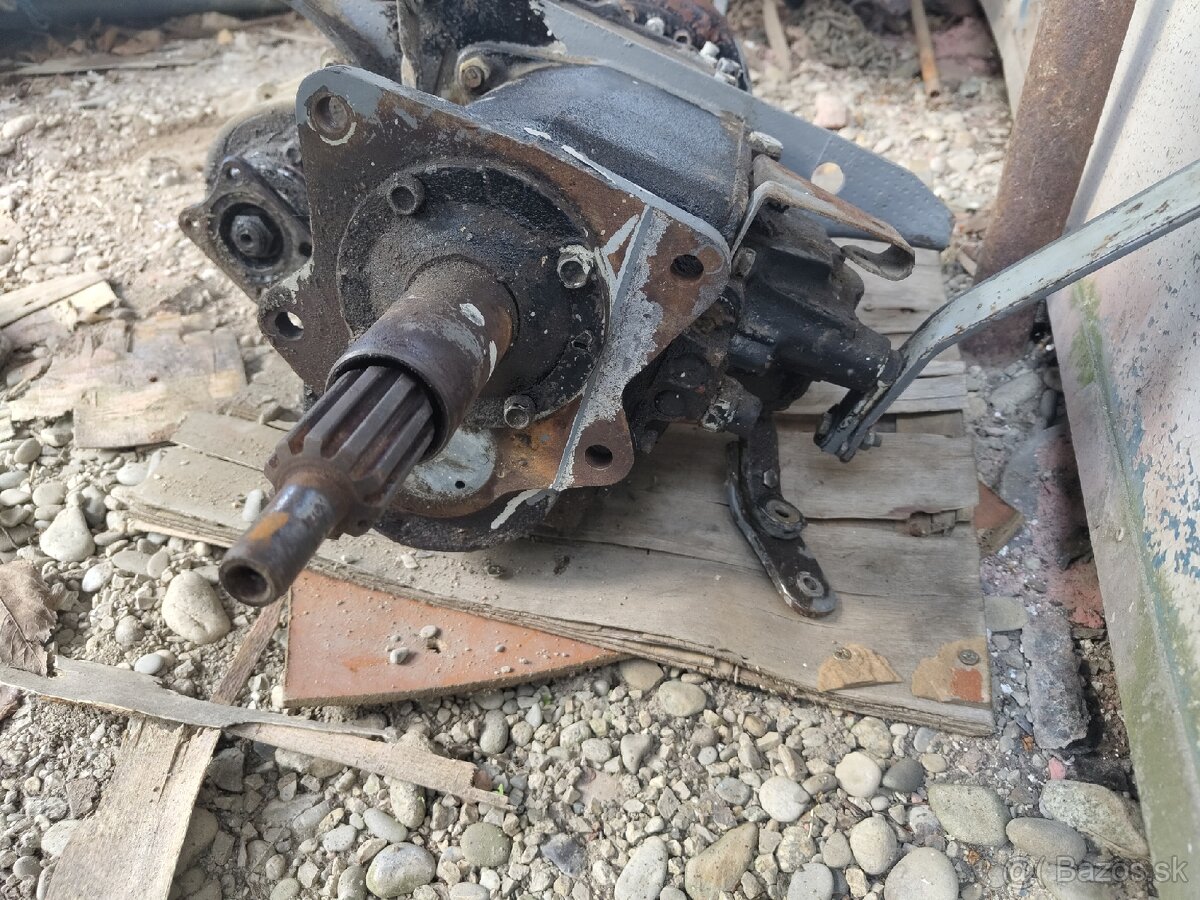 Prídavna Prevodovka GAZ 69