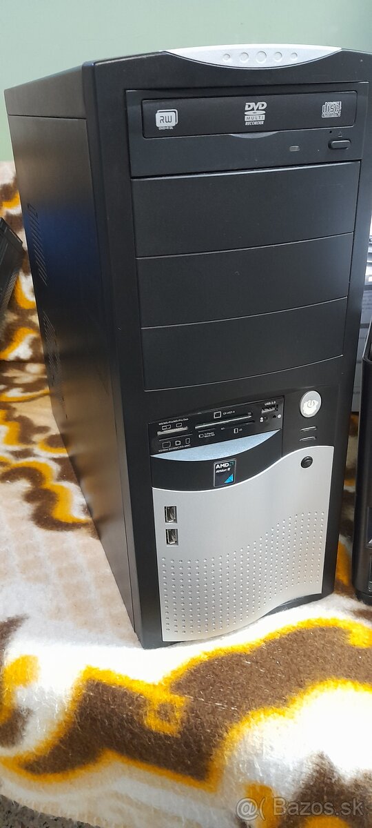 AMD 3 jadro...