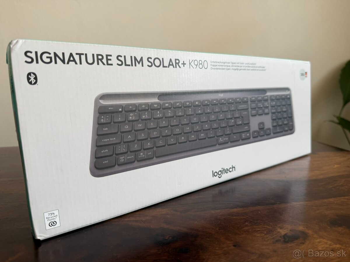 Logitech Signature Slim Solar+ K980 DE nová nerozbalená