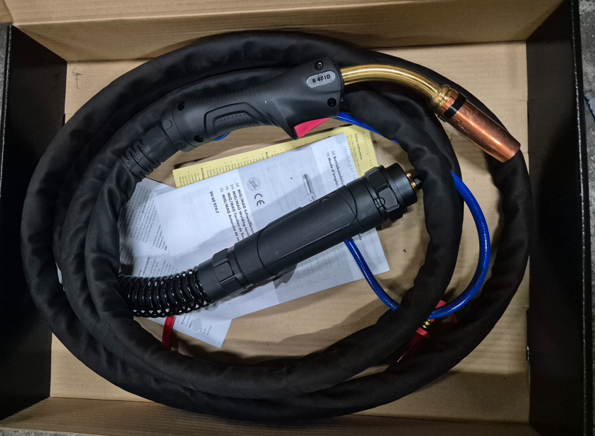 Profi zvárací horák Abicor Binzel MB 401 D (3m) - NOVÝ