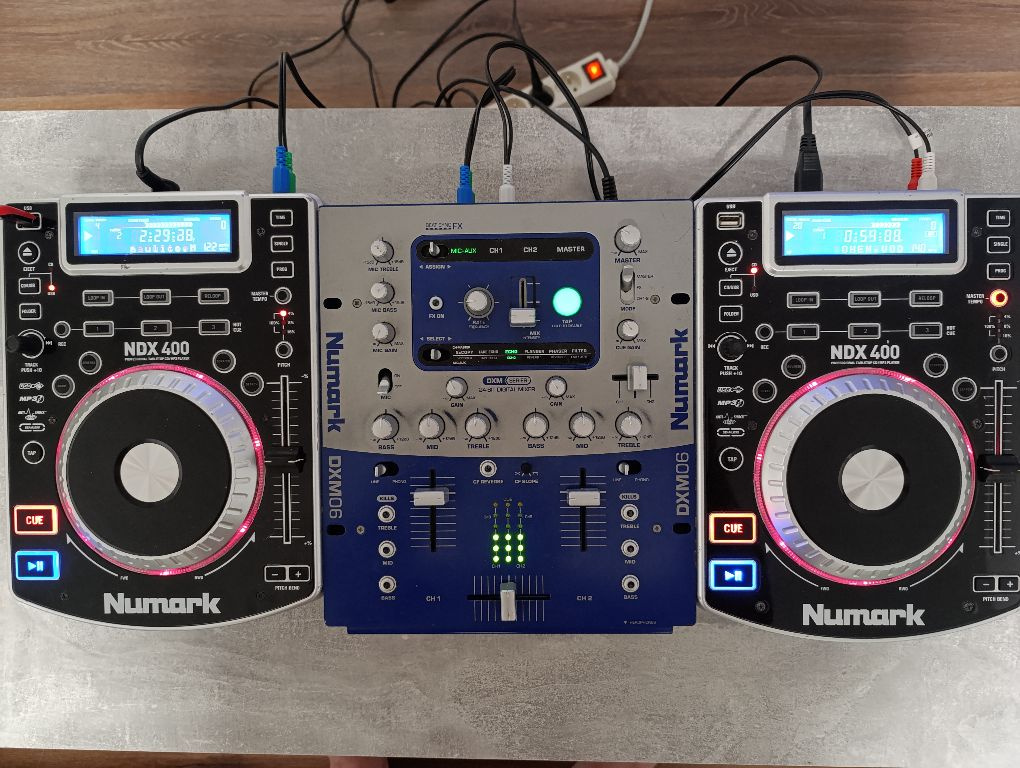 Mix NUMARK DXM06 a 2ks Prehravač NDX400