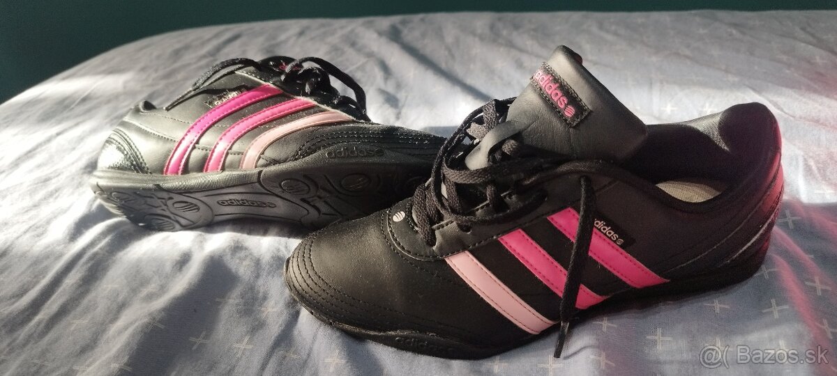 Adidas Neo