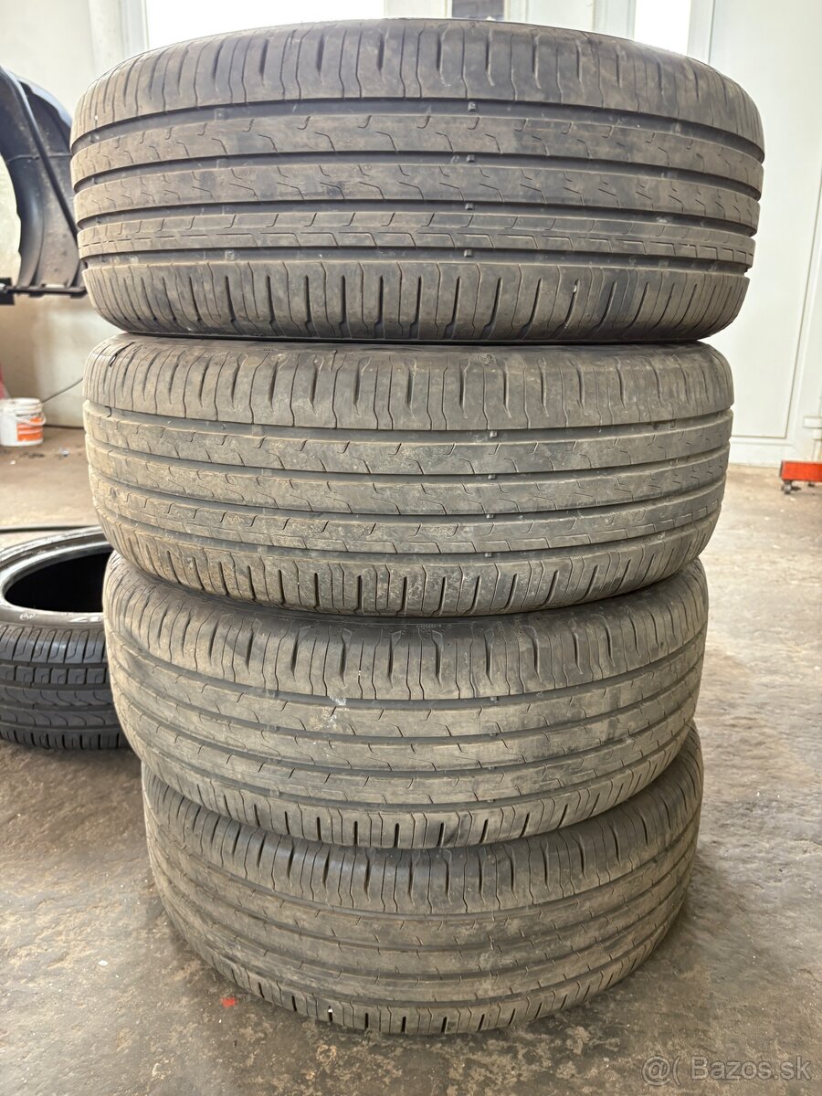 Pneu 215/55R17