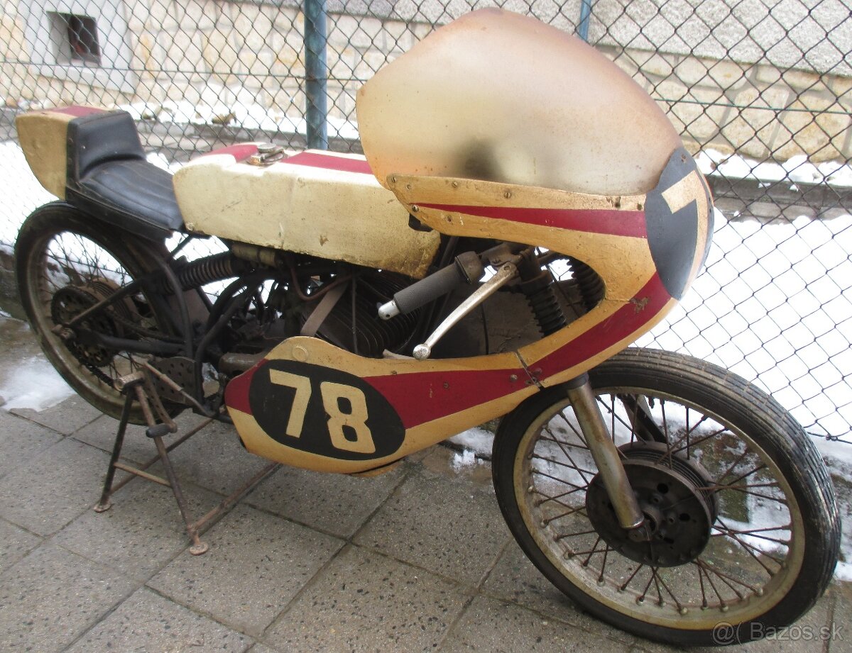 Motocykl čz závodní