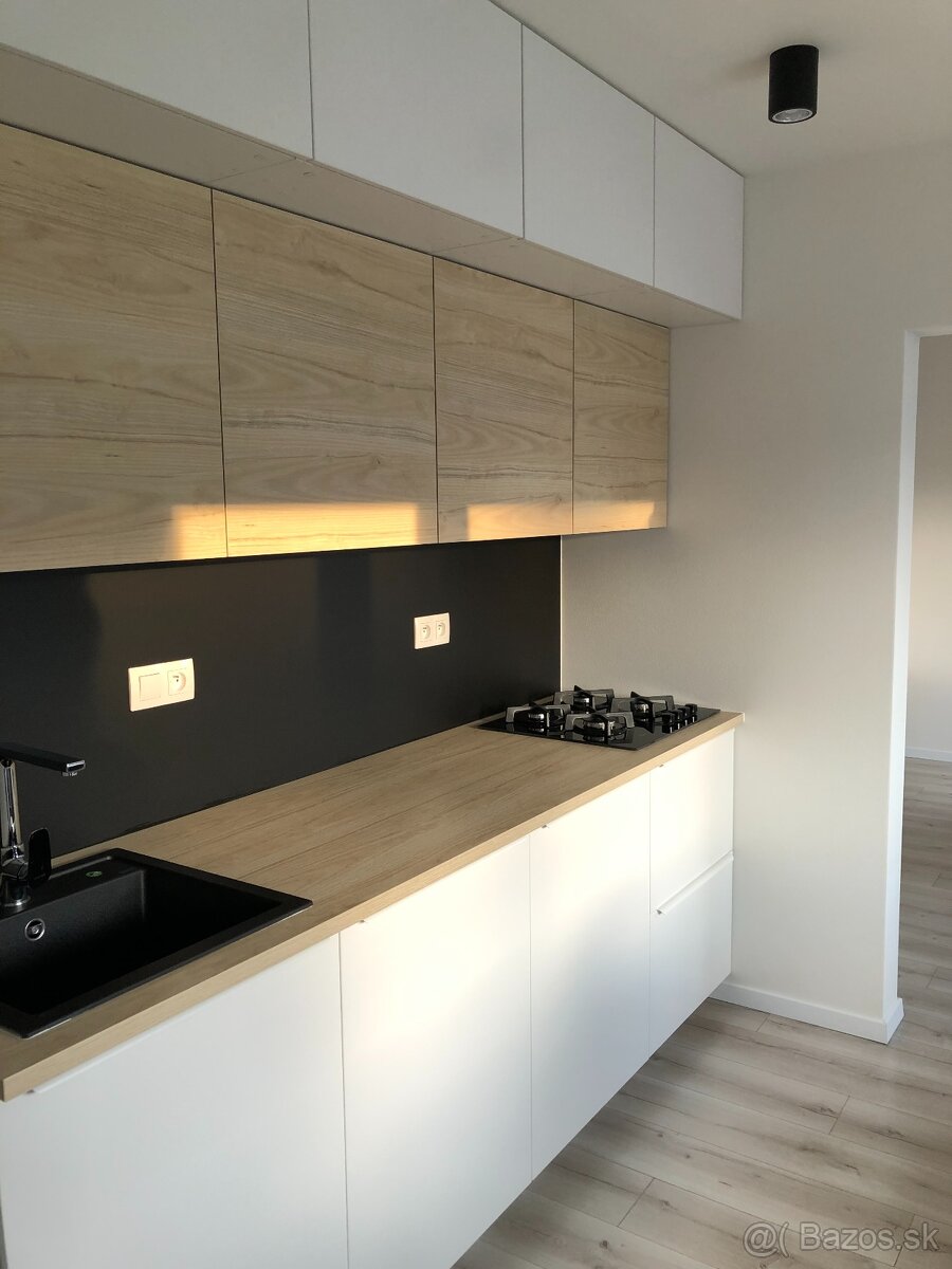 Moderný rekonštruovaný a zariadený 1,5 izbový byt v ZH