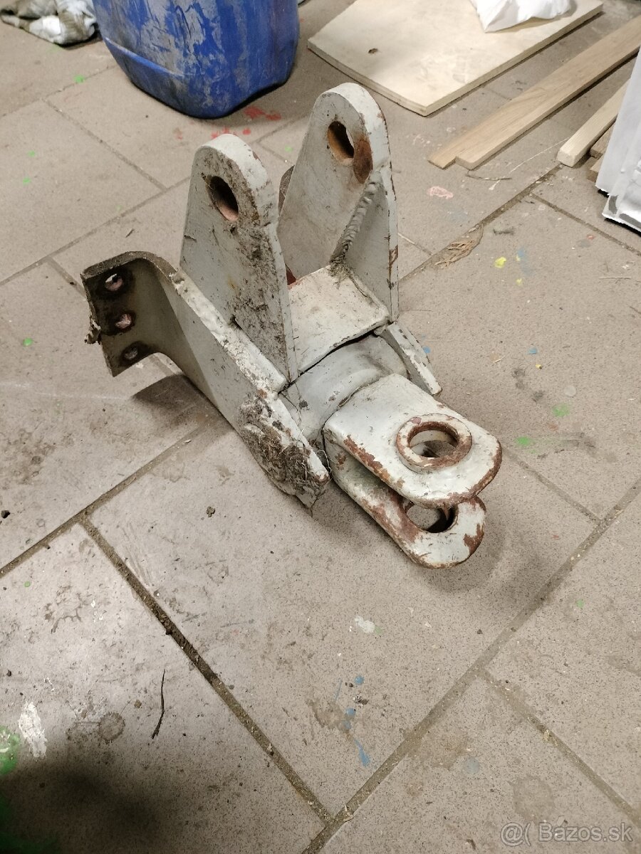 Tiahlo, konzola, záves Zetor 4011