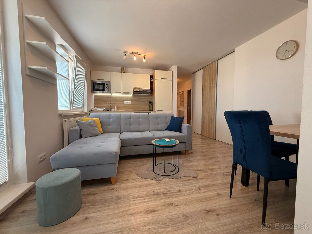 2 izb. byt v novostavbe s vlastným parkov. miestom