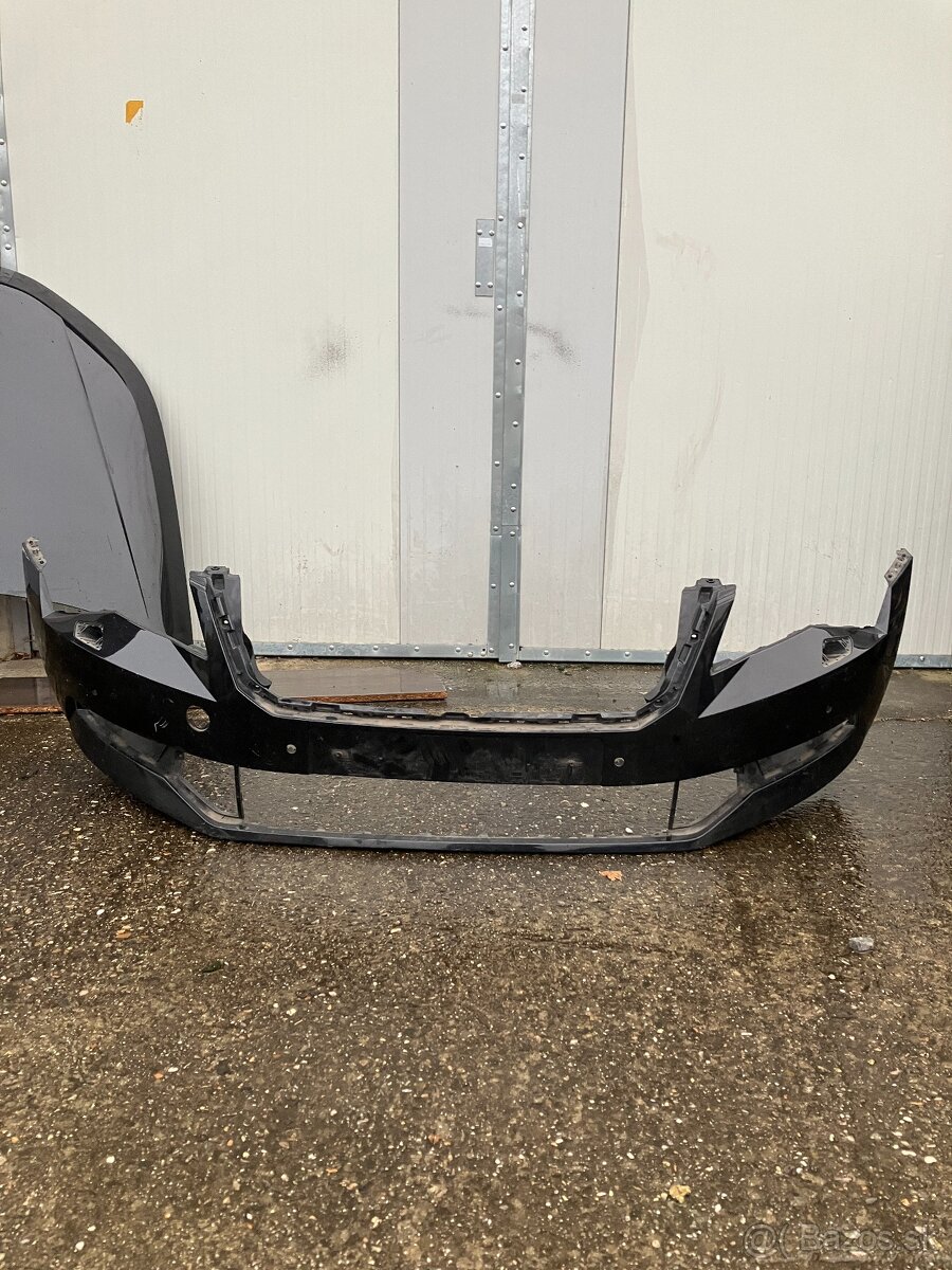 predni naraznik skoda superb 3 III 3v0 6xpdc cerny