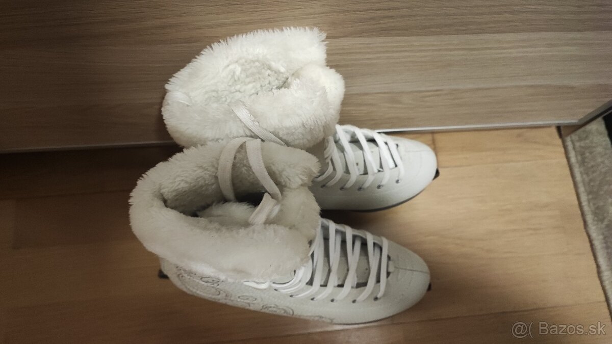 Predam dievcenske korcule vel.42