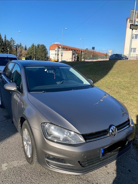 Predám maximálne zachovalý Volkswagen Golf VII