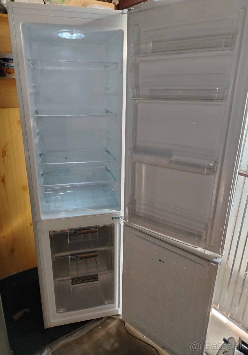 Chladnička s mrazničkou