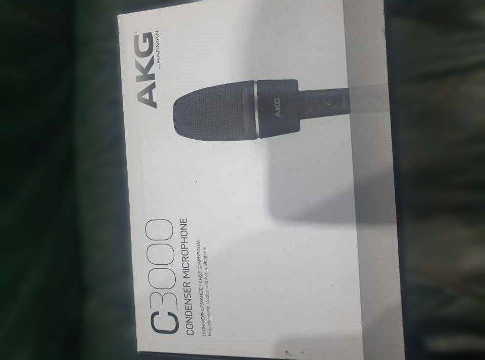 štúdiový mikrofon AKG C-3000