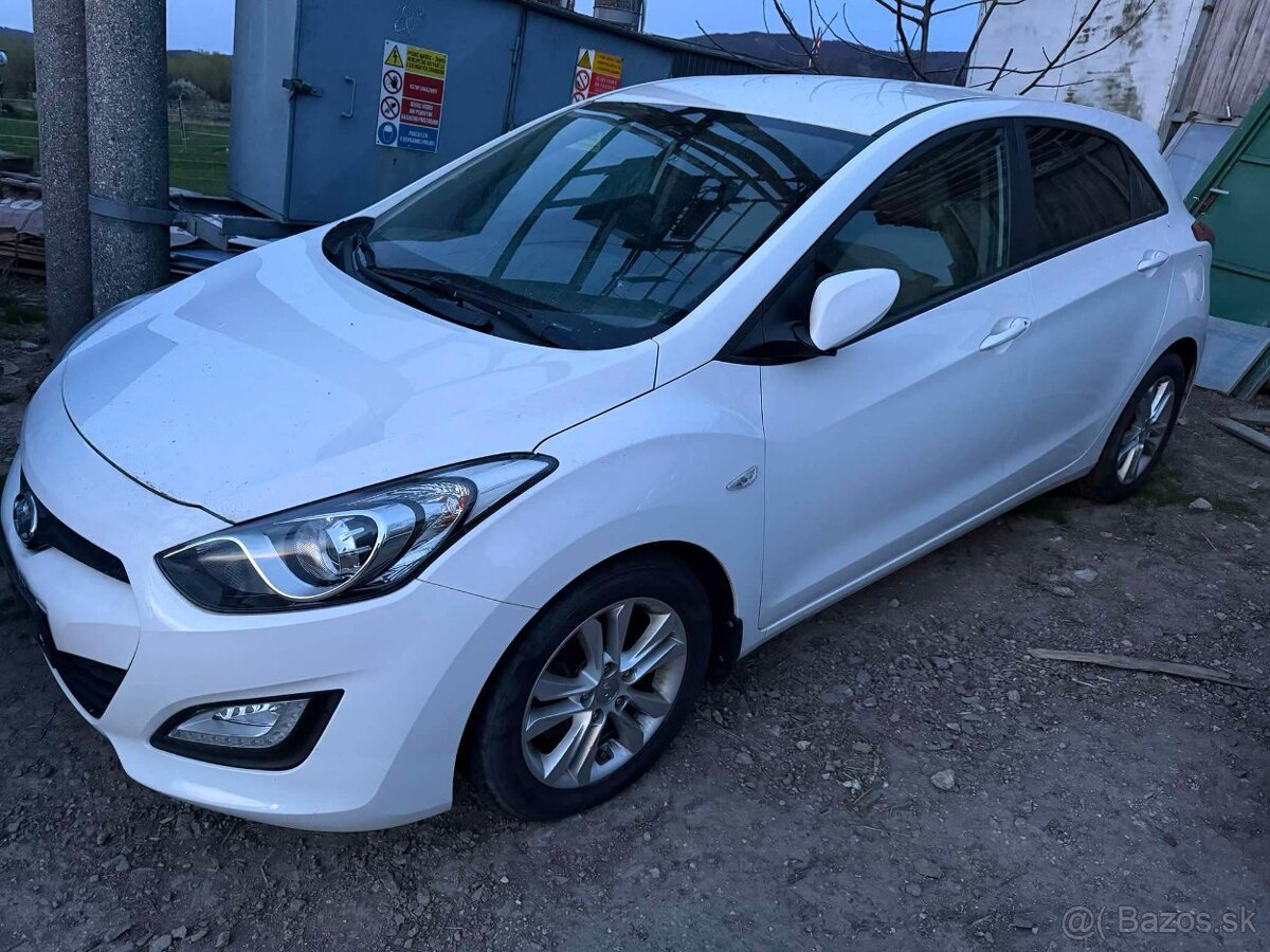 predam diely na hyundai i30 1.6 automat 2 generacia 2011-201