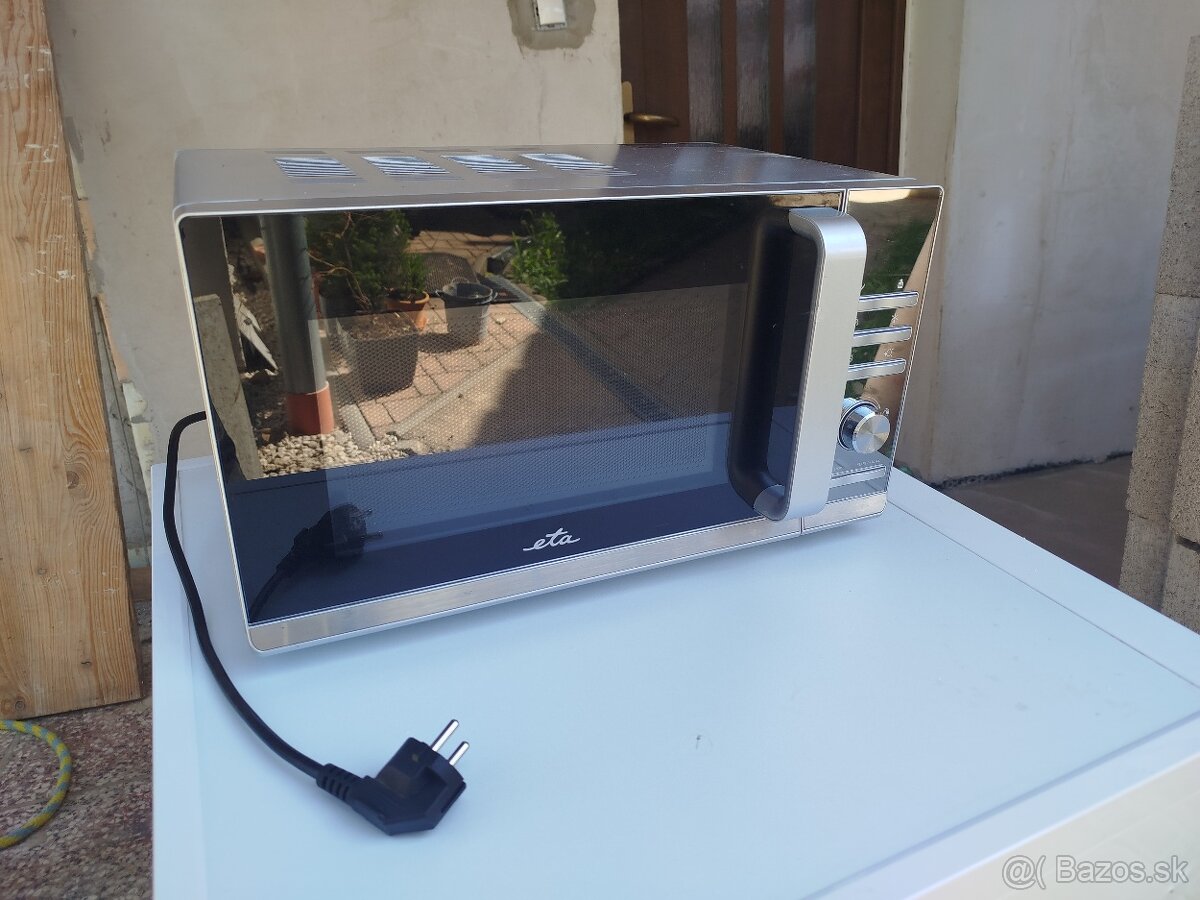 Mikrovlnná rúra ETA