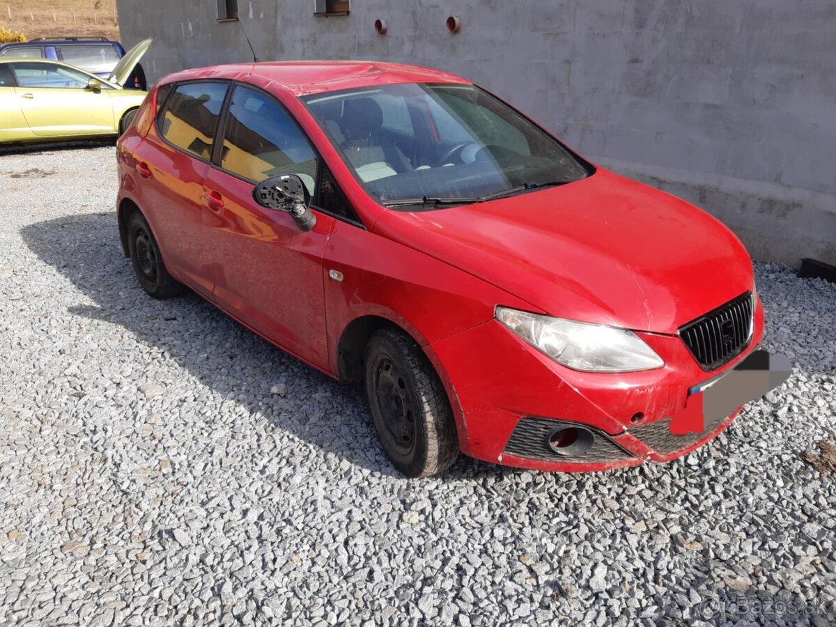 Seat ibiza 1.4 16v 2010 rozpredam