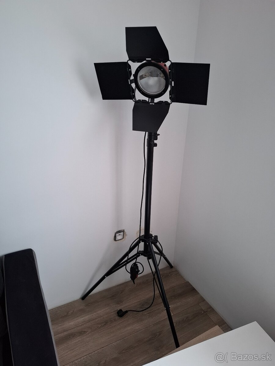 Štúdiové svetlá