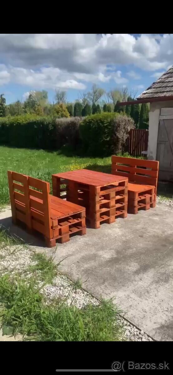 Paletové sedenie