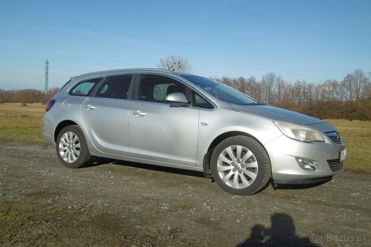Opel Astra ST 1.7 CTDI 81kw r.v.2011