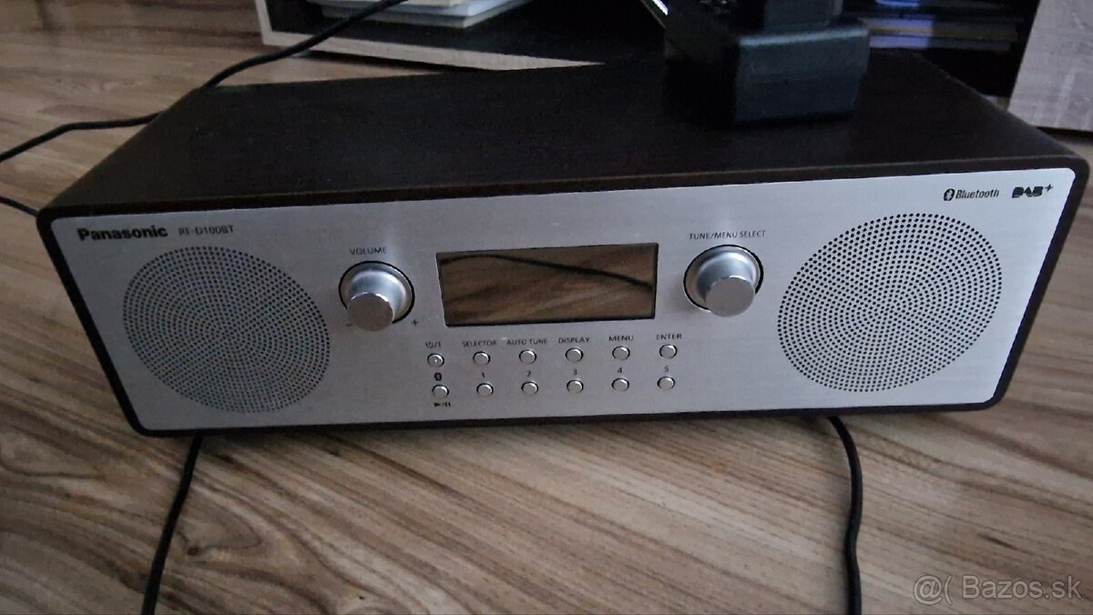 Panasonic RF-D100BT