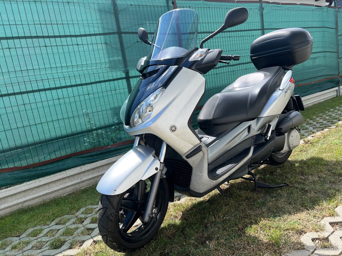 Yamaha Xmax