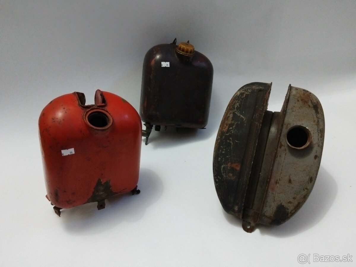 Jawa 555 / jawa pionier 50 PALIVOVÁ NADRŽ