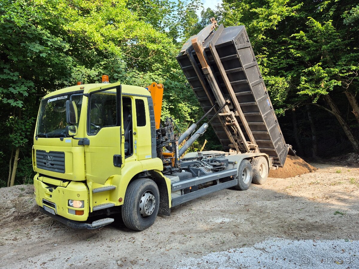 Man 6x4 hákový nosič kontajnerov