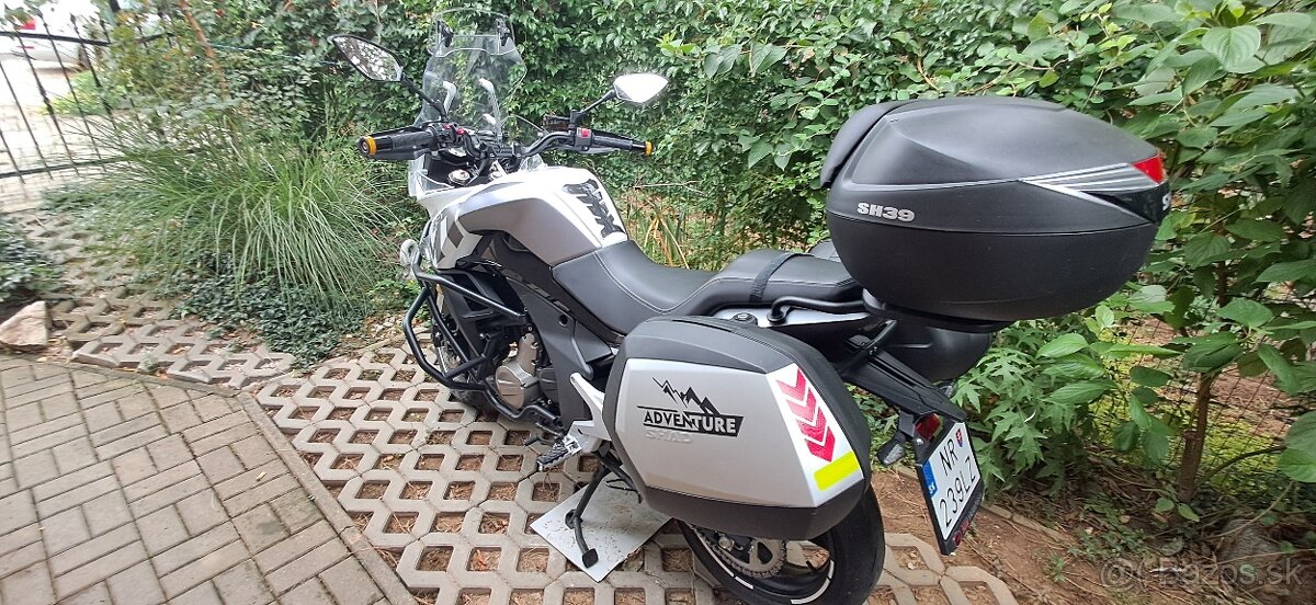 CFMOTO 650 MT