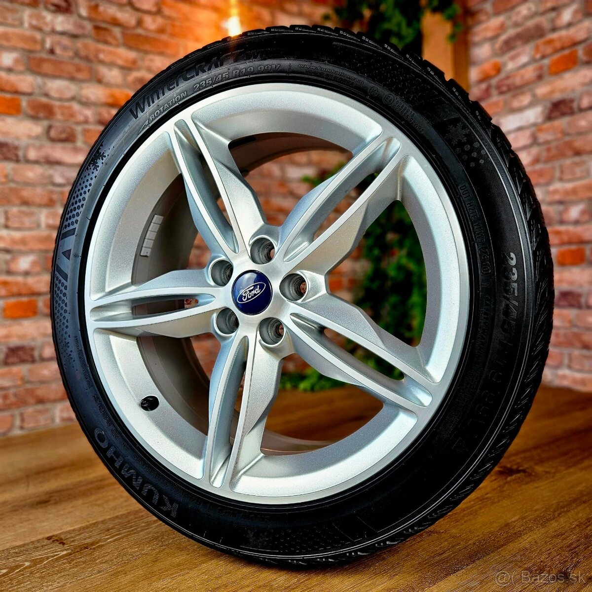 Alu R19 5x108 orig. Ford KUGA +zimné pneu 235/45 R19