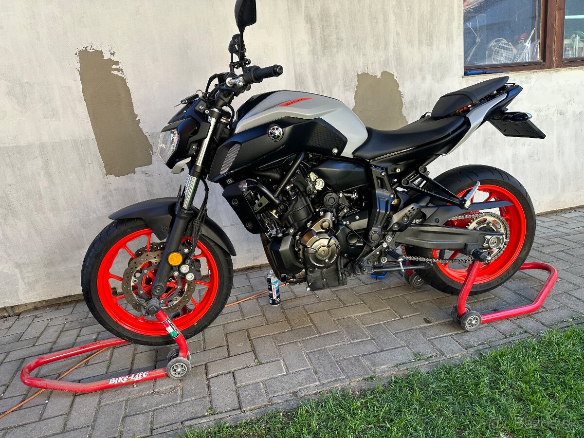 Yamaha mt-07