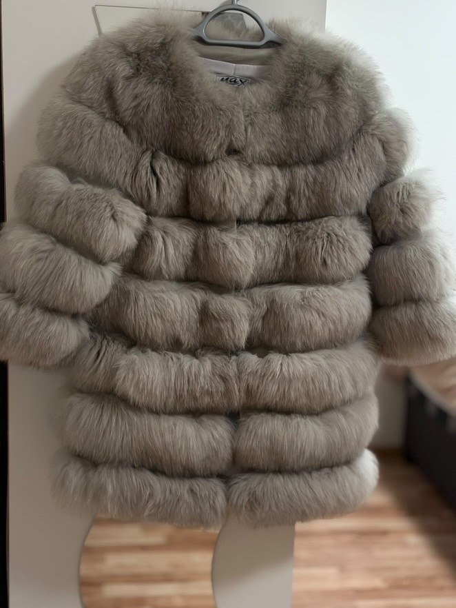 Luxusný dámsky kožuch – výborný stav