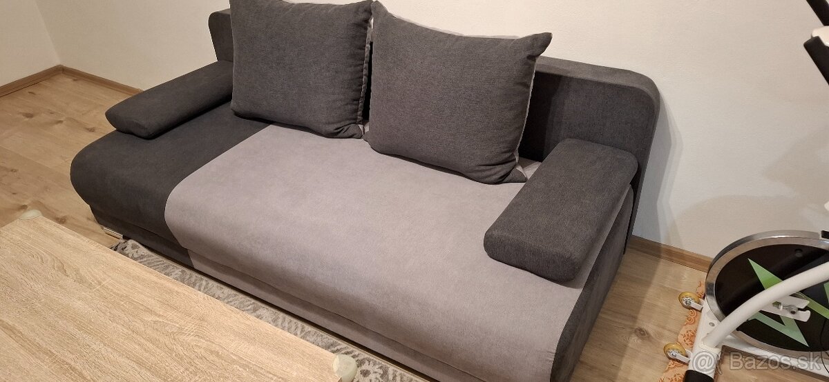 Rozťahovacia pohovka