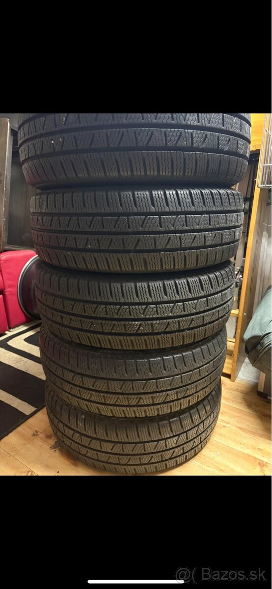 Pirelli 205/65 r16c 5ks 2021
