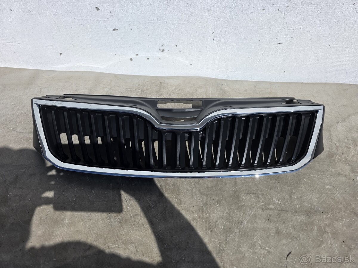 Škoda Rapid 2012- maska