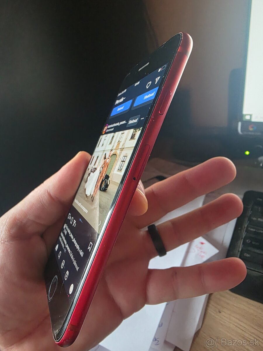 Apple Iphone Se II , 128GB Red