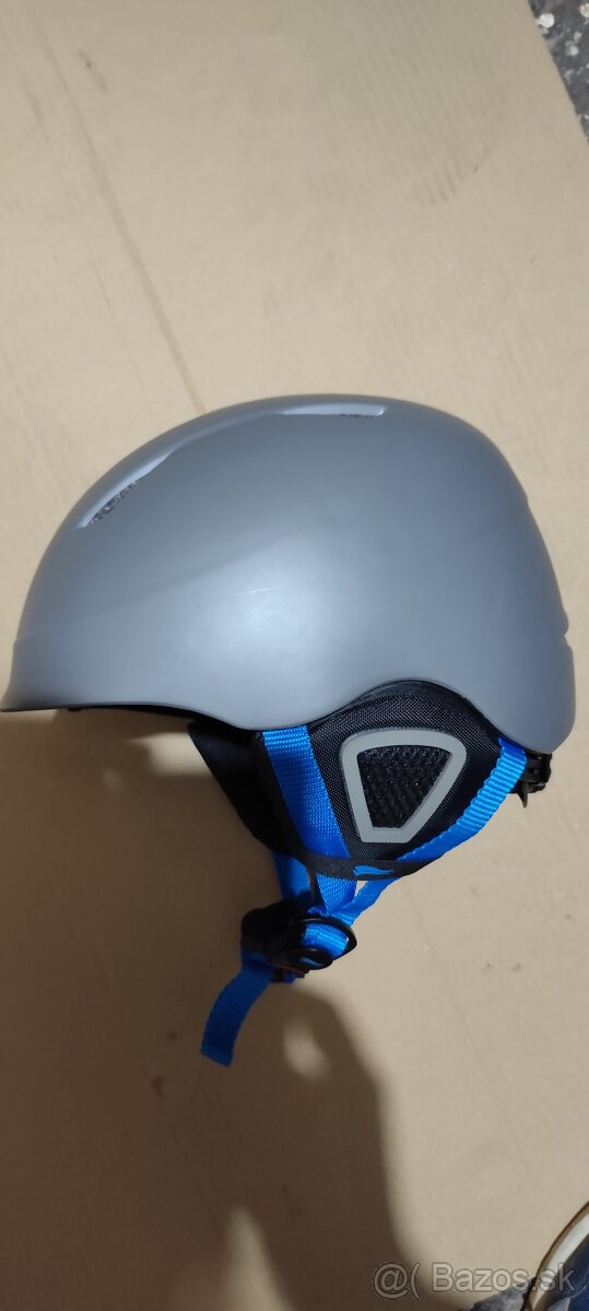 Lyžiarska detská prilba