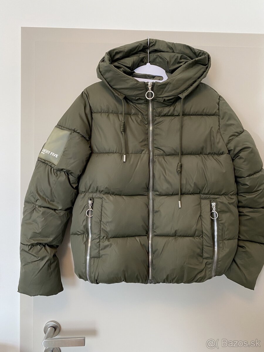 Jesenná zimná bunda XXL (objem 107 cm)