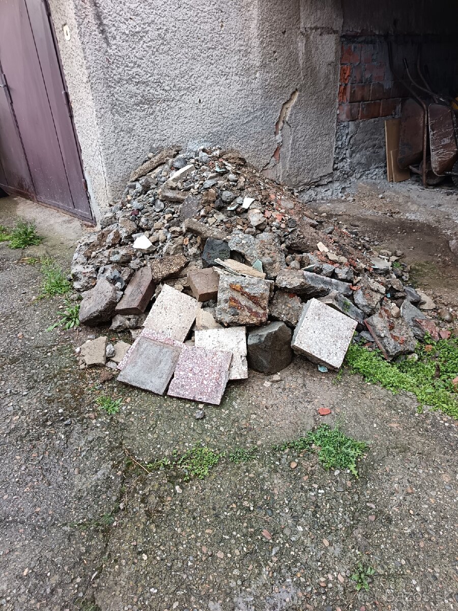 Darujem sutinu