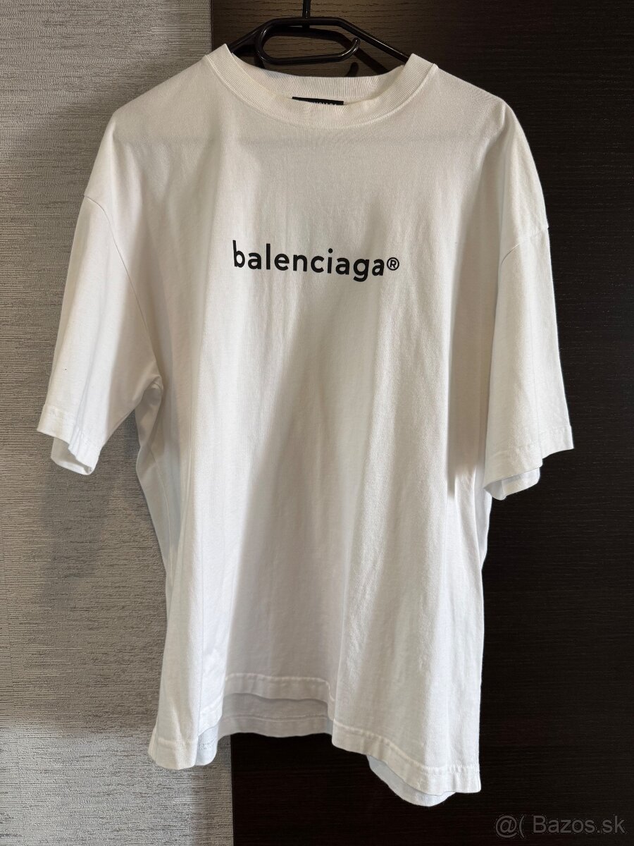 Predávam Tričko od značky Balenciaga.