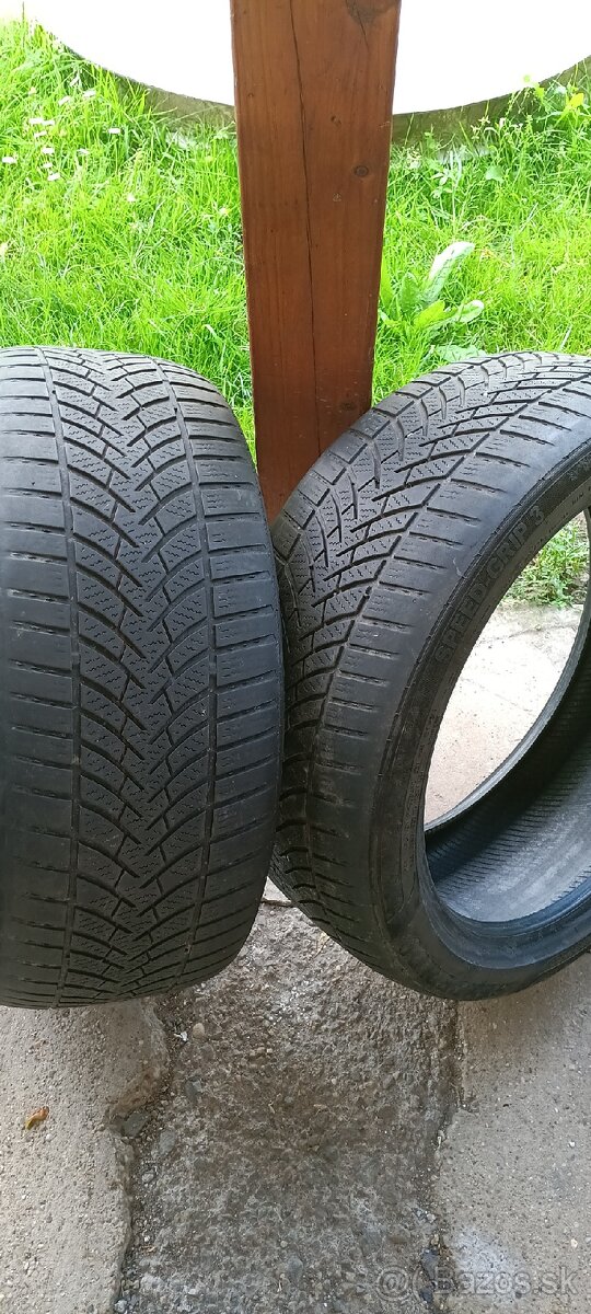 235/40 R18