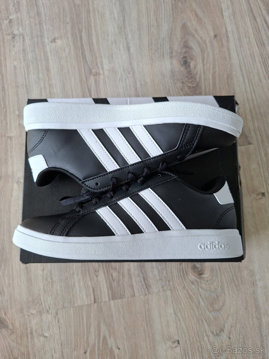 Adidas tenistky velk.37,5