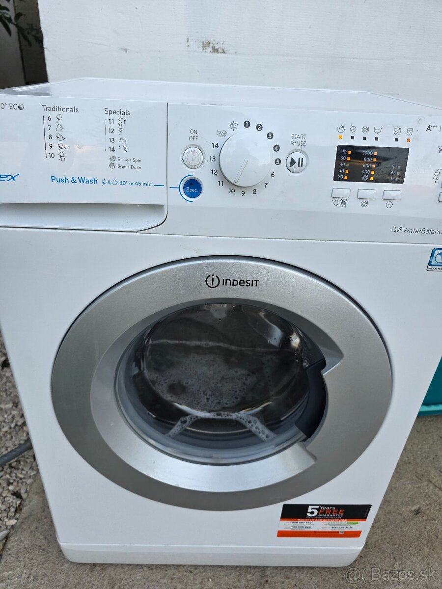 Práčka indesit