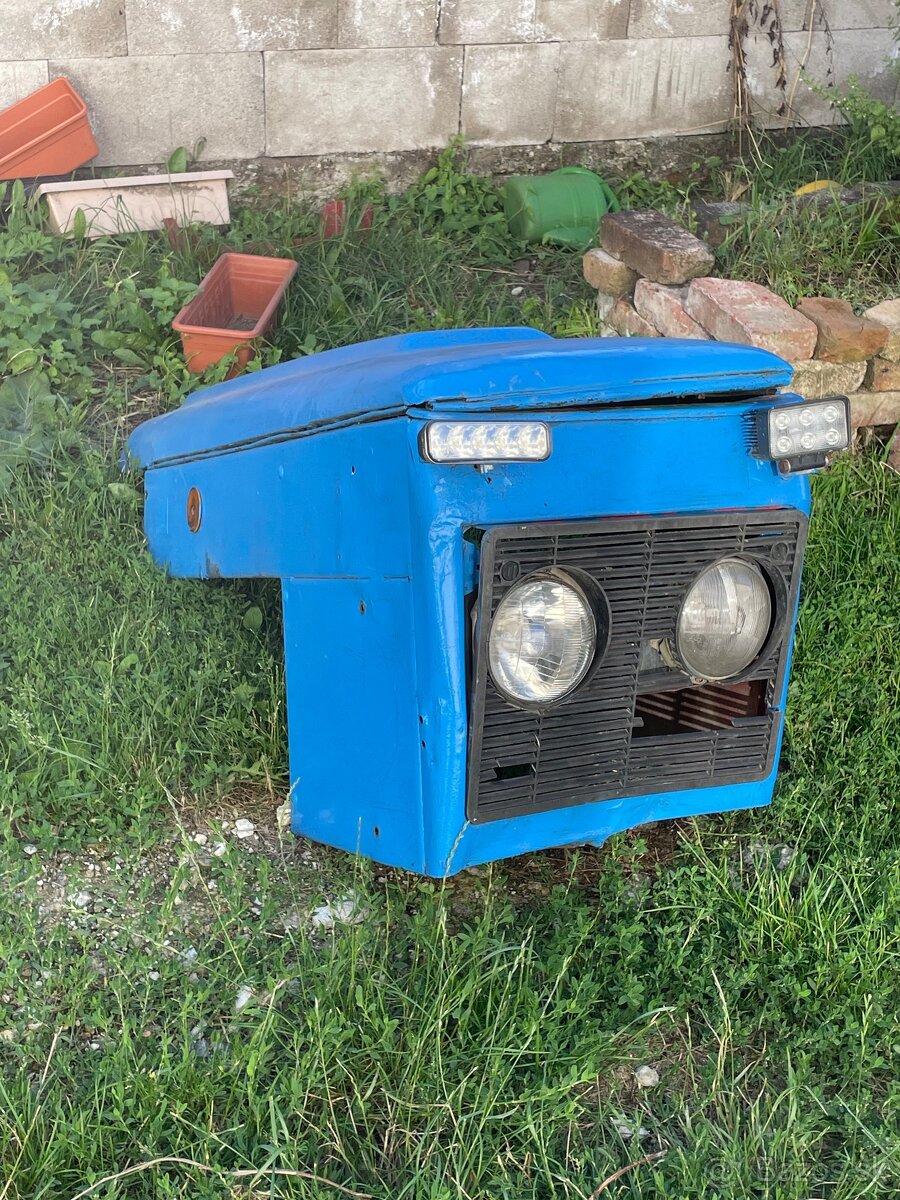 Kapota na Zetor 3011