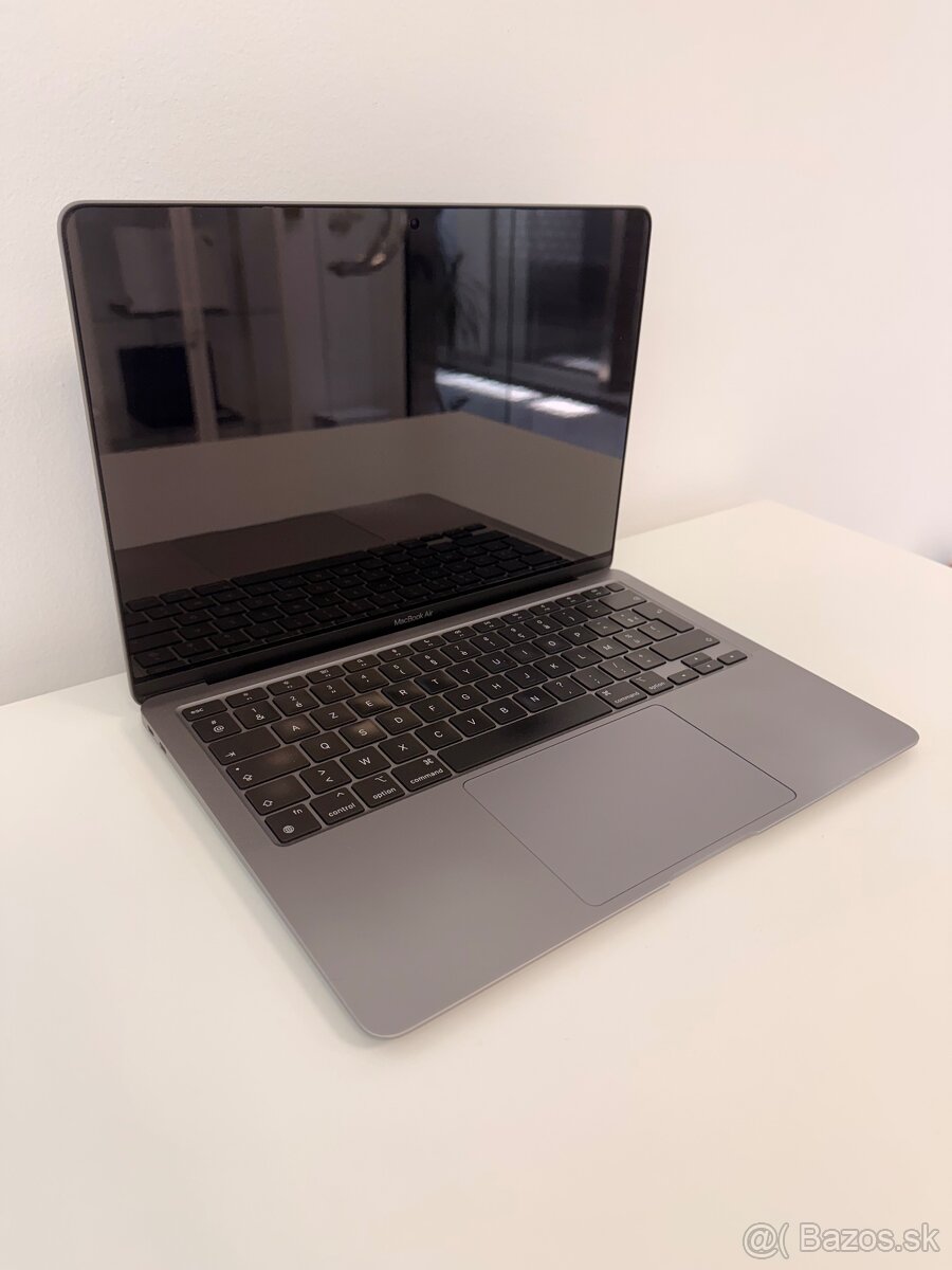 MacBook Air 2020 M1 16GB/256GB - Záruka 2 roky