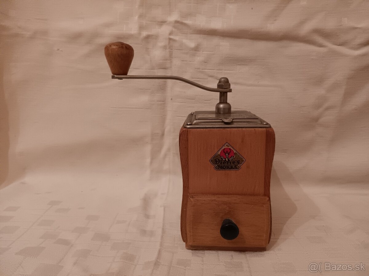 Starožitný mlýnček na kávu 4ks